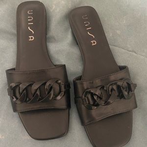 Super cute 💕🖤 black flats